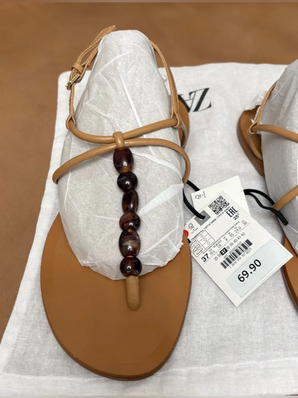 ZARA Tan Leather Beaded T-Strap Sandals
6.5 (37) NWT - Picture 5 of 7